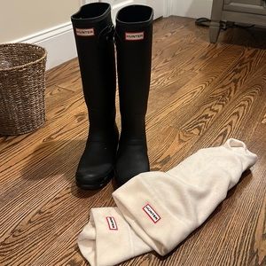 Black tall Hunter boots